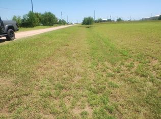 25 Angel Fish Dr, Palacios, TX 77465