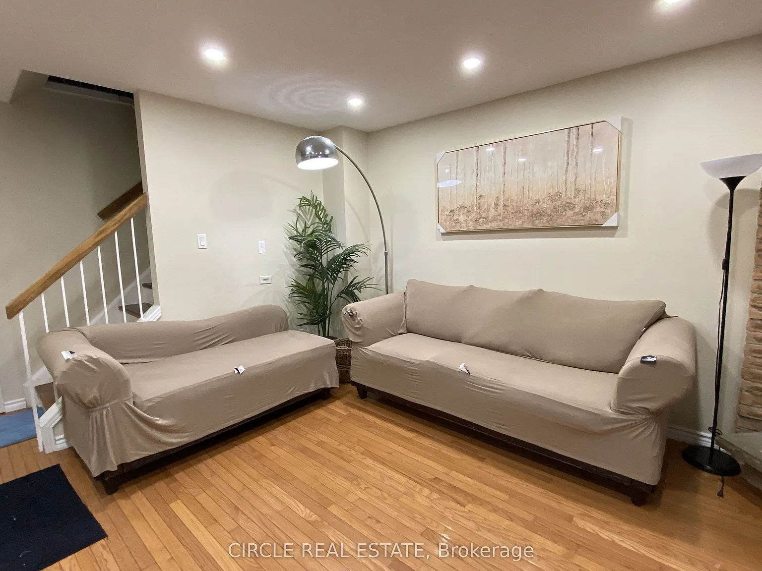 3 bed, $2,600 — Photo 2