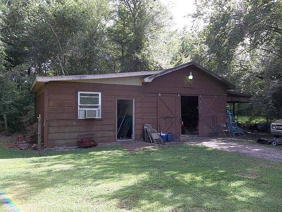 detached wired workshop