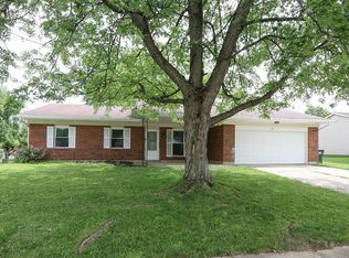 830 Ridge Rd, Englewood, OH 45322