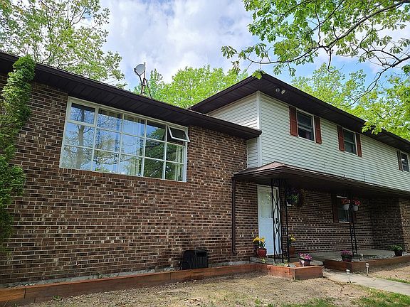2nd image of 21 Cobblewood Dr
