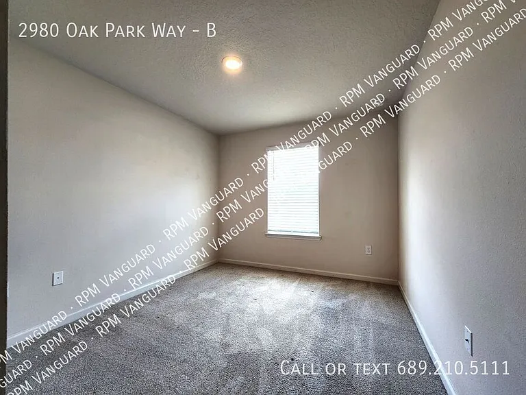 2980 Oak Park Way #B — Photo 12