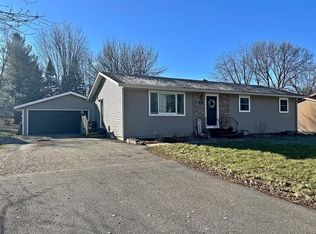 1610 E Arnold St, Marshfield, WI 54449