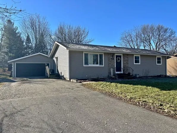 1610 East ARNOLD STREET, Marshfield, WI 54449