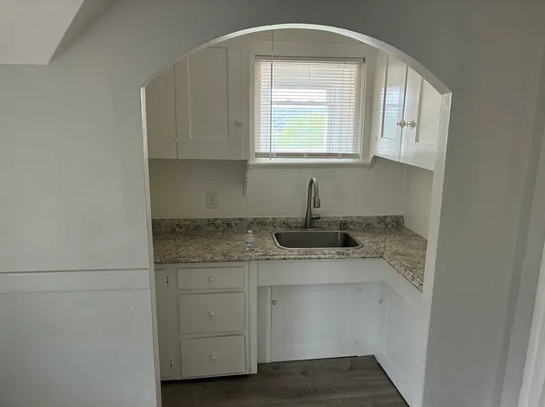 6 Peach Ave #3, Providence, RI 02906