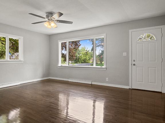 2nd image of 429 Garfield Ave