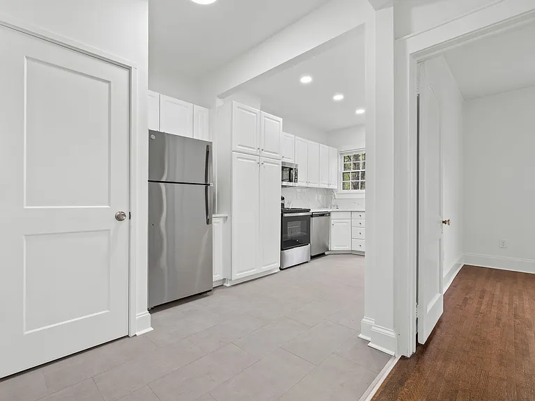 2112 Crescent Ave #4 — Photo 4