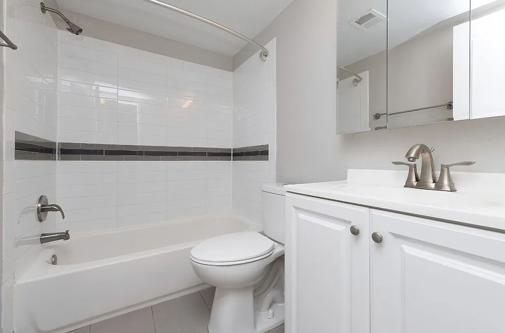 Liberty Crossing Apartments — Photo 2