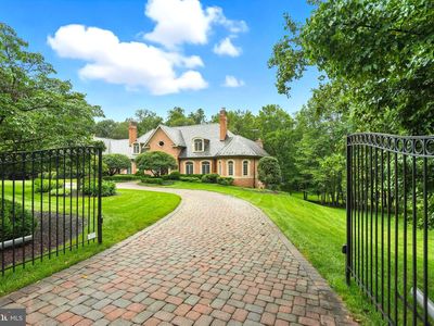 688 Rossmore Ct, Great Falls, VA, 22066