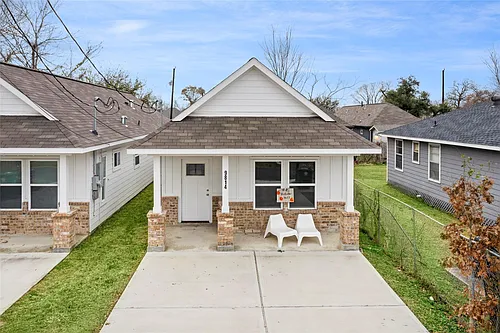 9814 Masterson St Photo 1
