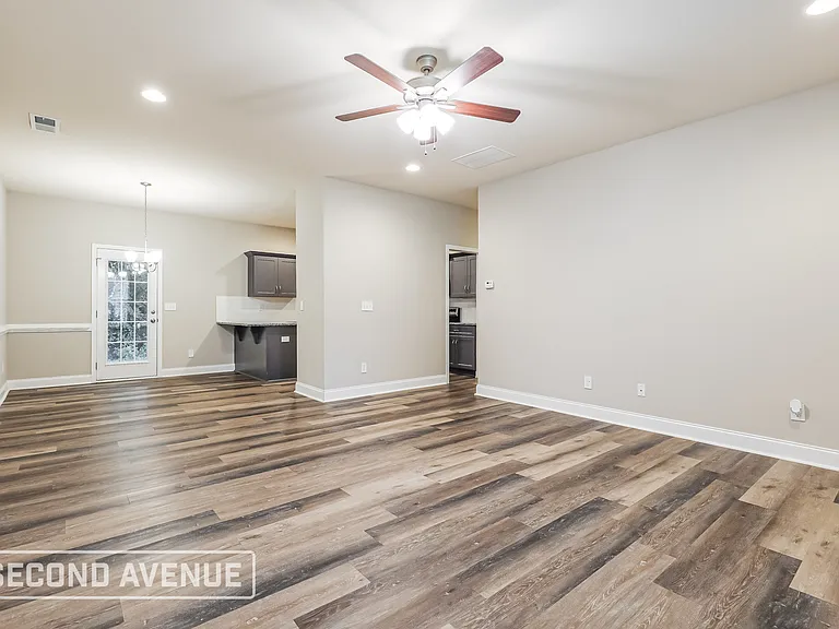 6170 Reagan Chase — Photo 5