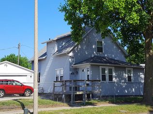 105 N 4th St, Champaign, IL