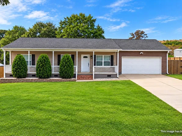 389 Morgan Rd, Wellford, SC 29385