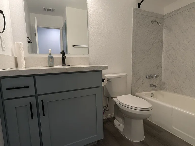 830 E Isham Ave — Photo 11