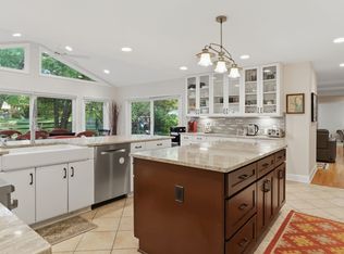 11057 Powder Horn Dr, Rockville, MD 20854