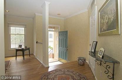 4th image of 12 Bloomingdale Ct