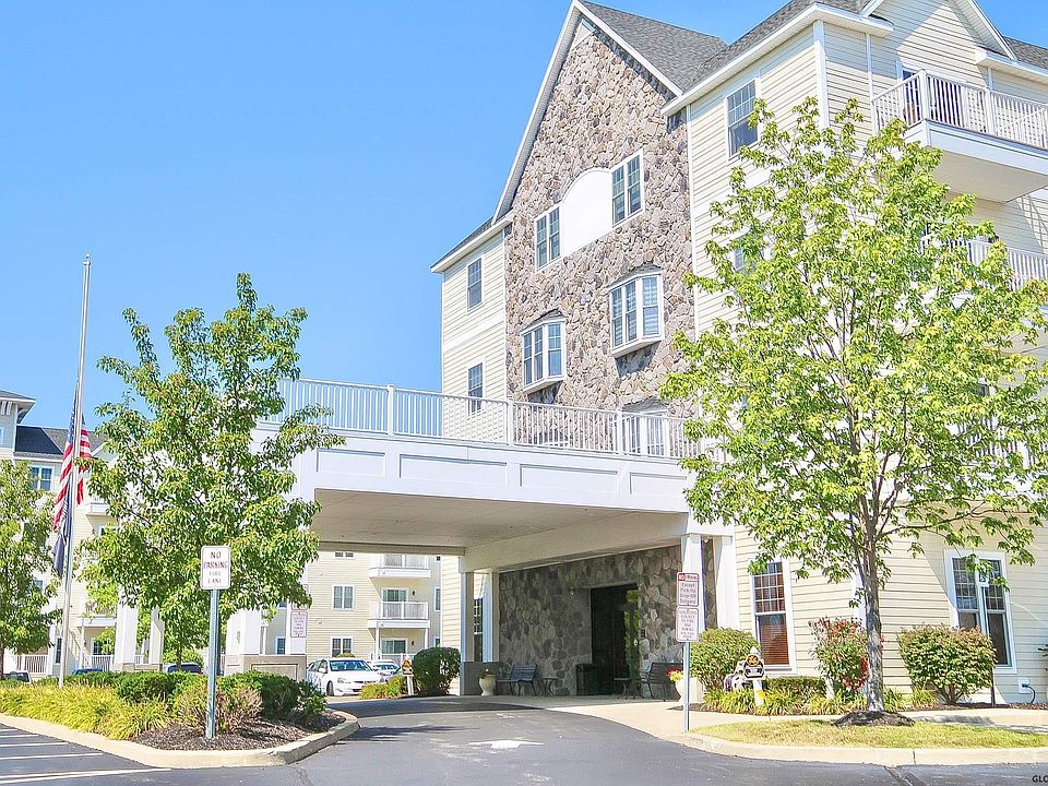 1st image of 8 Wall St APT 141