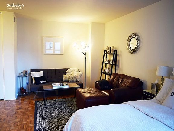 4th image of 145 E 15th St APT 5D