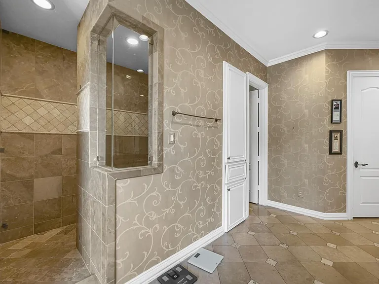 3320 Harvard Ave — Photo 21