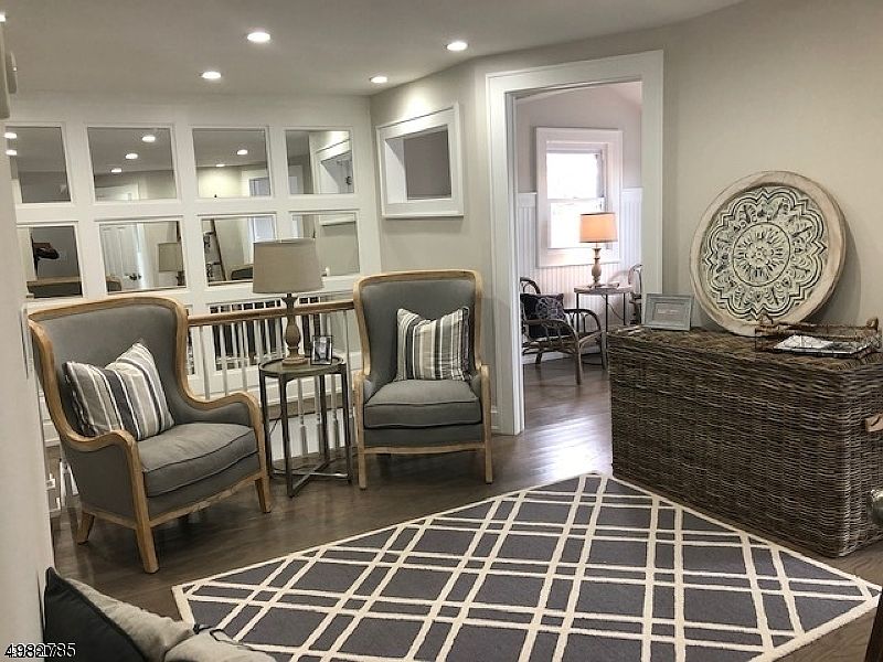 1st image of 225 Lakeside Blvd #225B