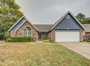 4935 S Poplar Ave, Broken Arrow, OK 74011