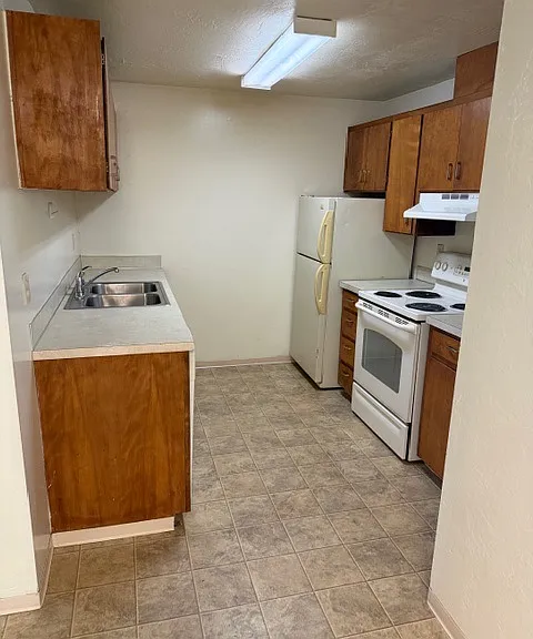 325 E 18th Ave #11 — Photo 7