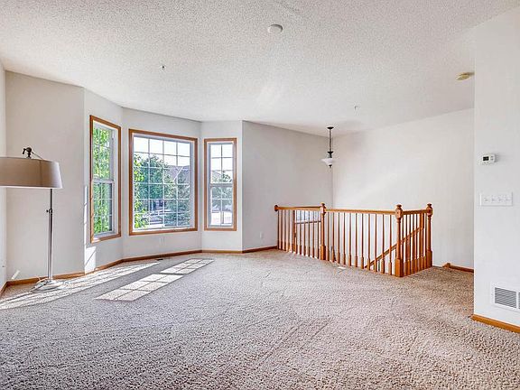 3rd image of 10105 Indigo Dr