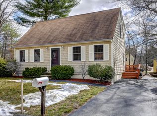 7 Roseann Cir, Nashua, NH 03062