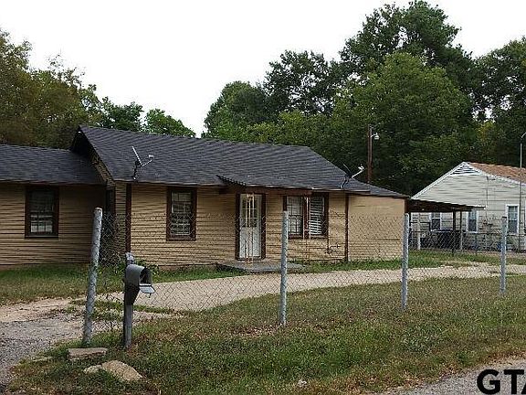 2nd image of 1118 Hutchings Blvd