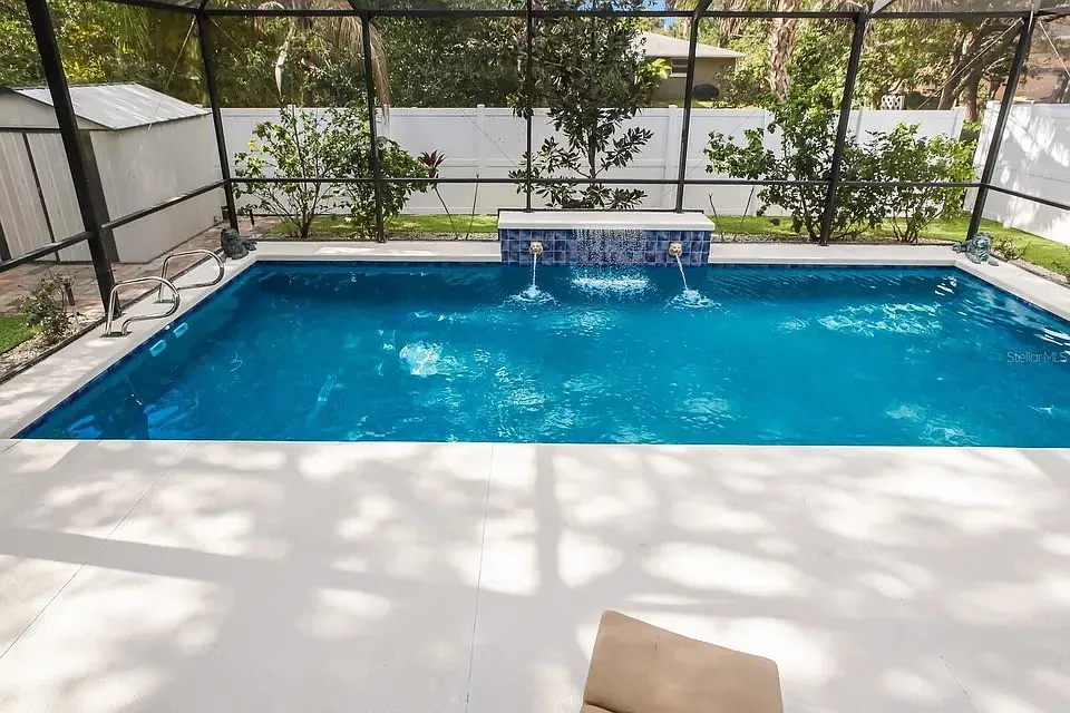 3 bed, 4000 sqft, $5,700 — Photo 3