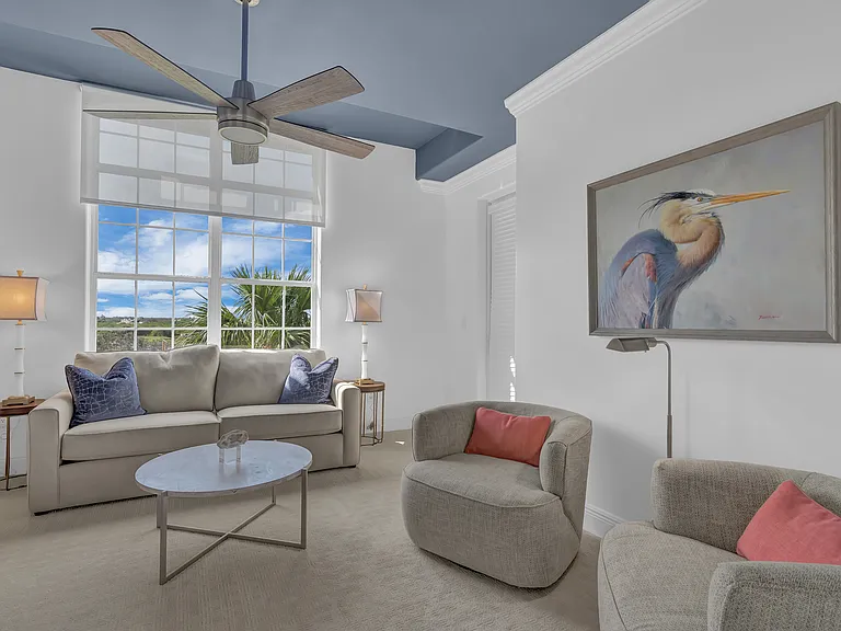4866 S Harbor Dr #401 — Photo 17