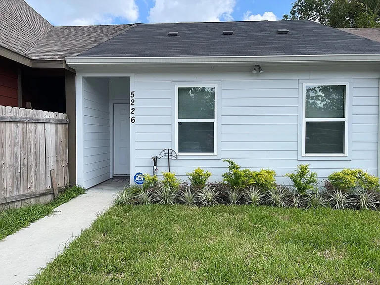 5226 Ridgevan Dr — Photo 31