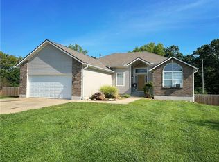 1405 Matthes Ln, Pleasant Hill, MO 64080