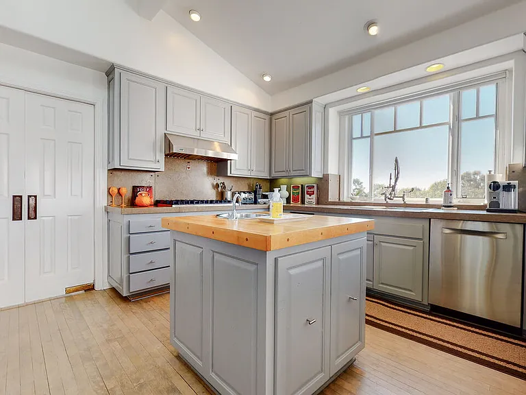 31844 Seafield Dr — Photo 13