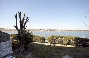 3rd image of 15125 Leeward Dr APT 7