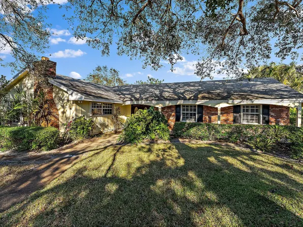 222 Fairway W, Tequesta, FL 33469