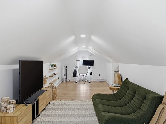 5th image of 1026 Dozier Pl
