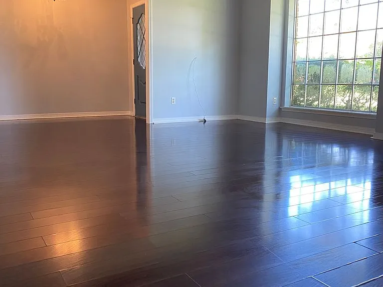 601 Rock Hollow Dr — Photo 5