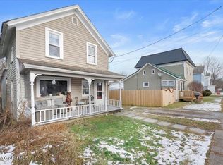 13 Factory St, Granville, NY 12832