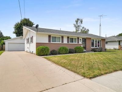 2015 Richmond AVENUE, Manitowoc, WI, 54220