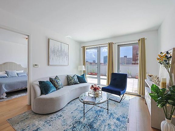 3rd image of 13835 39th Ave APT 4B
