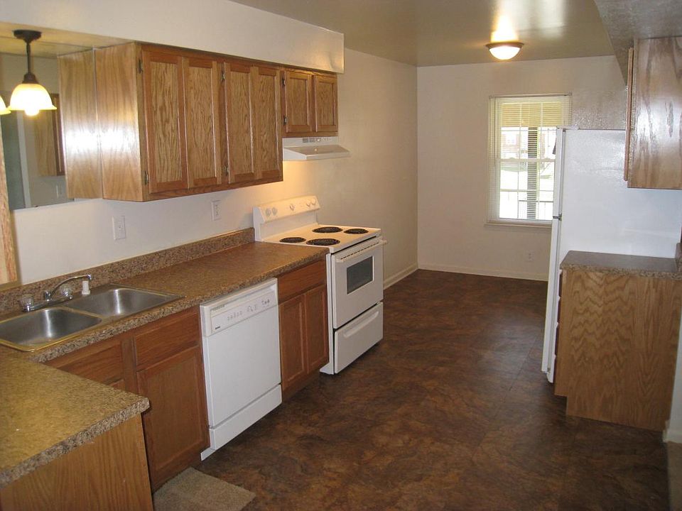 2nd image of 4012 Expo Ct APT D