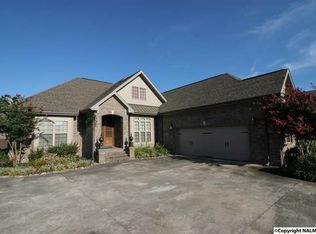 14926 Sabre Dr, Athens, AL 35613