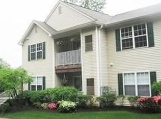 1435 King Ct #1435, Green Brook, NJ 08812