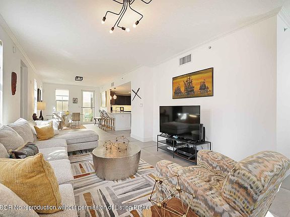 4th image of 3960 N Flagler Dr APT 101