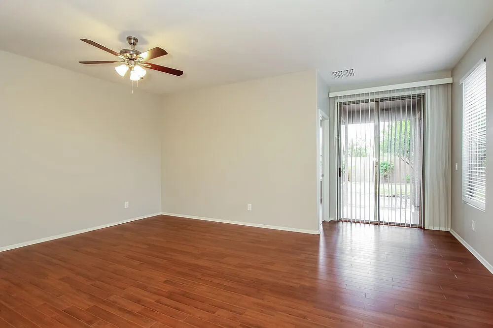3 bed, 2.0 bath, 1577 sqft, $2,455 — Photo 3
