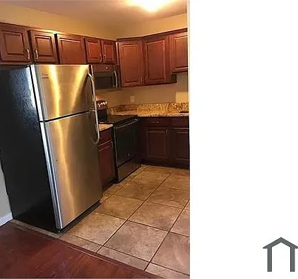 2 bed, 950 sqft, $1,525 — Photo 3