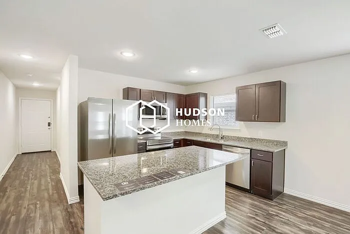 121 Hesed St — Photo 5