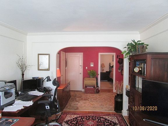 3rd image of 6 Presidents Ln Unit 5