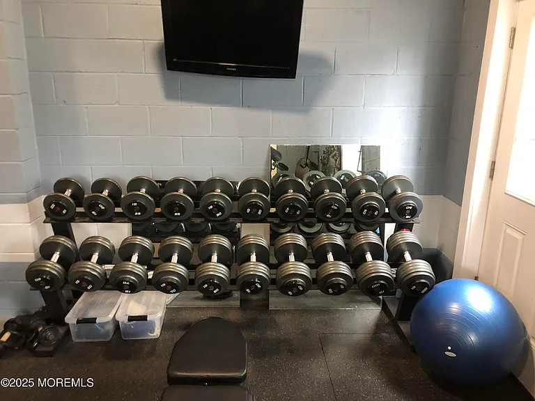 304 Arnold Ave — Photo 47
